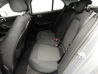Foto 15 van BMW 1 Serie 5-deurs 118i | LED | Navigatie | Active cruise | Stoelverwarming | DAB | Harman-kardon s