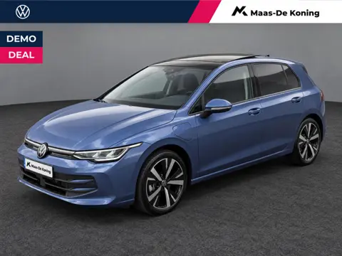 Volkswagen Golf 1.5 eHybrid Life Edition Panoramadak · Achteruitrijcamera · Draadloze telefoonlader 