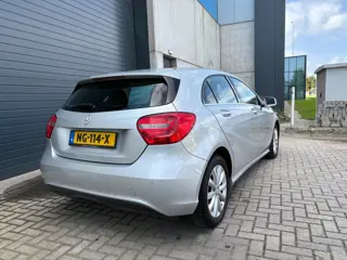 Foto 13 van Mercedes-Benz A-klasse 200 Prestige NAVI PDC 2013