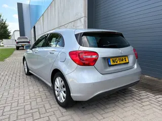 Foto 14 van Mercedes-Benz A-klasse 200 Prestige NAVI PDC 2013