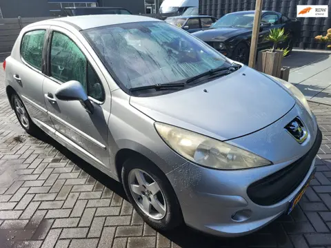 Peugeot 207 1.4-16V XS Pack airco werkt leer