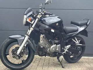 Suzuki Tour SV 650 nieuwe banden en beurt IZGS