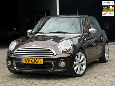 Mini 3-Deurs 1.6 Cooper Chili AUTOMAAT LEDER/NAVI/SFEERVERLICHTING/CRUISE | NETTE AUTO !