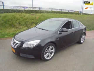 Opel Insignia Opel Insignia 1.8 Benzine airco navigatie lmv pdc 153.000km
