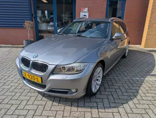 BMW 3-SERIE 320D LUXURY LINE, Leder, Cruise, Stoelverw, PDC, Navi