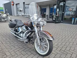 Harley-Davidson FLSTN Softail Deluxe (bj 2006)