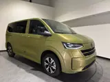 Foto 21 van Volkswagen e-Transporter Caravelle 32 L1H1 Life 64 kWh € 55.000,00 incl. BTW/BPM | Trekhaak | Keyles
