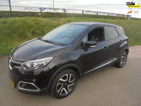 Renault Captur Renault Captur 0.9 Benzine airco lmv trekhaak navigatie