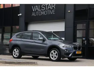 BMW X1 SDrive18i High Executive | Trekhaak | Pano | LED | LEDER!