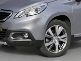 Foto 25 van Peugeot 2008 1.2 PureTech Féline, afneembare trekhaak, panoramadak, nieuwe distributieriem, vele opt