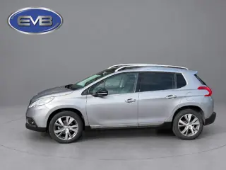 Foto 19 van Peugeot 2008 1.2 PureTech Féline, afneembare trekhaak, panoramadak, nieuwe distributieriem, vele opt