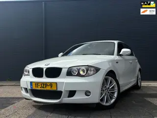 BMW 1-serie 116i | M-Pakket | Stoelverwarming | Airco