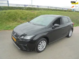 Seat Ibiza Seat Ibiza 1.0 Eco TSI Business Connect airco navigatie lmv pdc