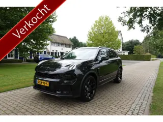 Lynk & Co 01 1.5 Black Edition | 360° Camera | ACC | Panorama dak | Stoelverwarming | Memory |