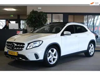 Mercedes-Benz GLA-klasse 180 Ambition Pano Trekhaak Cam PDC Navi Airco