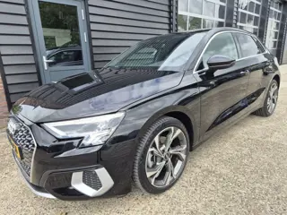 Foto 13 van Audi A3 Sportback 30 TFSI Advanced edition