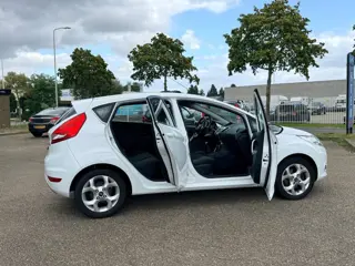 Foto 15 van Ford Fiesta 1.25 Titanium|NAP|Airco|5 |Deurs|Onderhoud|