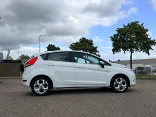 Foto 12 van Ford Fiesta 1.25 Titanium|NAP|Airco|5 |Deurs|Onderhoud|