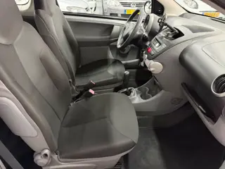 Foto 19 van Toyota Aygo 1.0-12V Access Nap 116.880KM/APK 10-2027!