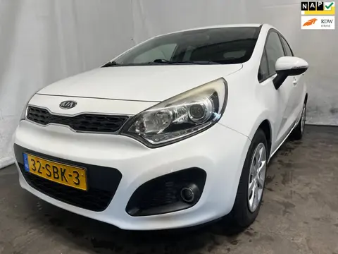 Kia Rio 1.2 CVVT Plus Pack - Motorlamp brand, Ventilatorproblemen, Rondom gebruikersschade