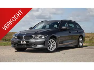 BMW 3-serie Touring 330e High Executive LED / DEALER ONDERHOUDEN / CAMERA / CARPLAY / PHEV