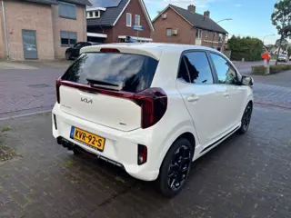 Foto 17 van KIA PICANTO 1.2 DPI GT-LINE AUTOMAAT / NAVI / CAMERA / DAB / CARPLAY / LED / LEDER / STOEL+STUUR VERWARMING