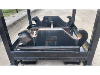 Verachtert CW45 quick coupler mounting bracket