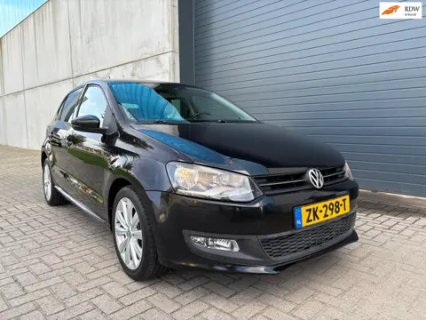 Volkswagen Polo 1.4i 16V Highline 5DRS NAVI PDC