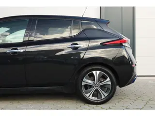 Foto 14 van Nissan LEAF 2.ZERO EDITION 40 kWh Carplay, Camera Adaptief