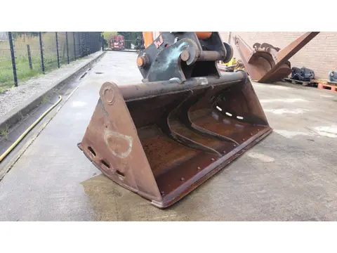 Verachtert CW45 cleaning bucket / 2.45m wide