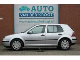 Foto 30 van Volkswagen Golf 1.6 Trendline, 5 Drs, Automaat, Airco, 93.447 km, APK 8-27