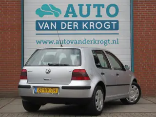 Foto 11 van Volkswagen Golf 1.6 Trendline, 5 Drs, Automaat, Airco, 93.447 km, APK 8-27