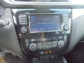 Foto 17 van Nissan Qashqai Nissan Qashqai 1.2 Benzine airco ecc lmv trekhaak pdc 92.000km