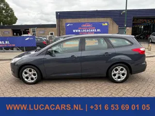 Foto 17 van Ford Focus Wagon 1.0 EcoBoost Lease Trend TREKHAAK CRUISE CONTROL EN AIRCO !