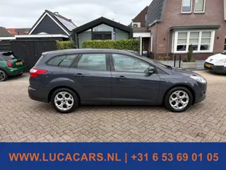 Foto 18 van Ford Focus Wagon 1.0 EcoBoost Lease Trend TREKHAAK CRUISE CONTROL EN AIRCO !