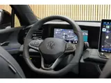 Foto 30 van Volkswagen Tiguan 1.5/272pk eHybrid R-Line Blackstyle VOL!|2026|Panoramadak|Trekhaak|Leer+Verwarming