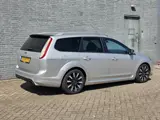 Foto 22 van Ford FOCUS Wagon 1.6-16V Titanium Airco APK 11-2027 ✅