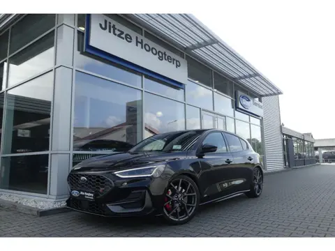 Ford Focus 2.3 EcoBoost ST-X H&R, HUD, WINTER PACK, ADAPT. CRUISE, CLIMA, NAVI, CAMERA, PDC V&A, APP