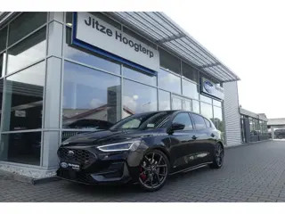 Ford Focus 2.3 EcoBoost ST-X H&R, HUD, WINTER PACK, ADAPT. CRUISE, CLIMA, NAVI, CAMERA, PDC V&A, APP