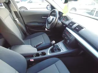 Foto 15 van BMW 1-serie 116i High Executive