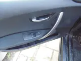 Foto 19 van BMW 1-serie 116i High Executive
