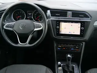 Foto 14 van Volkswagen Tiguan 1.5 TSI Elegance 150 Pk Automaat Navi / DAB / Camera