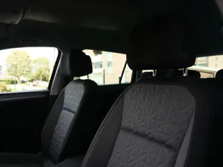 Foto 13 van Volkswagen Tiguan 1.5 TSI Elegance 150 Pk Automaat Navi / DAB / Camera