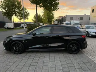 Foto 20 van Audi A3 Sportback 2.5 TFSI RS 3 quattro|Pano|360|Ceramic|Hulk|B&O
