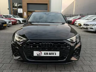 Foto 16 van Audi A3 Sportback 2.5 TFSI RS 3 quattro|Pano|360|Ceramic|Hulk|B&O