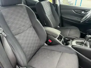 Foto 16 van Nissan QASHQAI 1.2 Acenta Automaat Airco/ECC,Navigatie MOTOR DEFECT