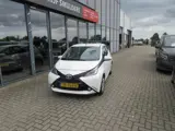 Foto 22 van Toyota Aygo 1.0 VVT-i x-play