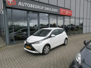 Foto 16 van Toyota Aygo 1.0 VVT-i x-play