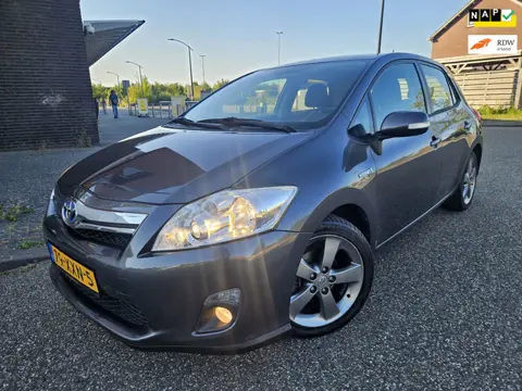 Toyota Auris 1.8 Full Hybrid Dynamic Business GARANTIE