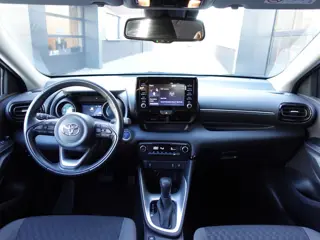 Foto 14 van Toyota Yaris 1.5 Hybrid Dynamic (Navi/Carplay,Camera,AdaptiveCruise,Keyless,Trekhaak,Stoelverwarming